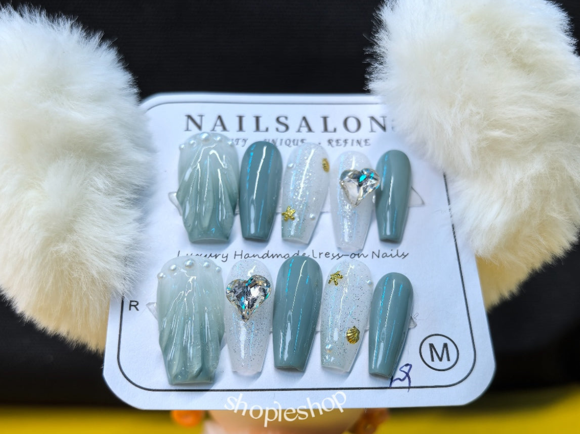 Ocean Shell Medium Length Hand Painted Acrylic Press On Nails